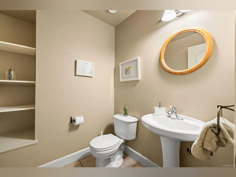 1023 Falkland Road, Oak Bay, BC, V8X 2S9 - 22