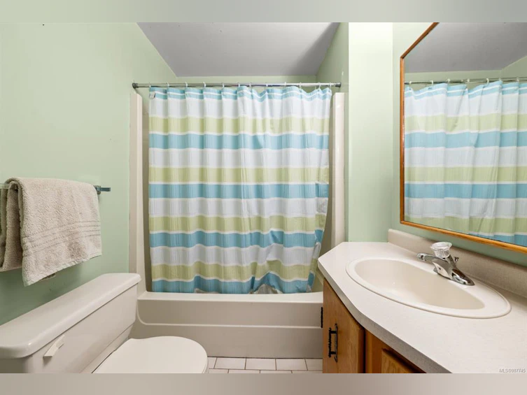 1023 Falkland Road, Oak Bay, BC, V8X 2S9 - 26