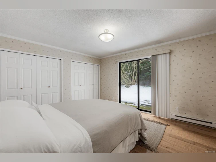 4312 Shelbourne Street, Saanich, BC, V8N 3G3 - 15