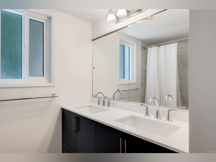 4312 Shelbourne Street, Saanich, BC, V8N 3G3 - 17
