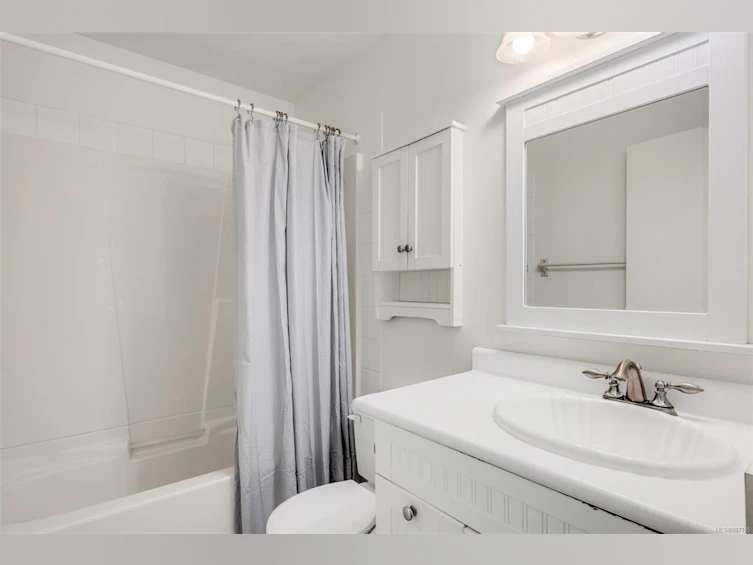 4312 Shelbourne Street, Saanich, BC, V8N 3G3 - 21