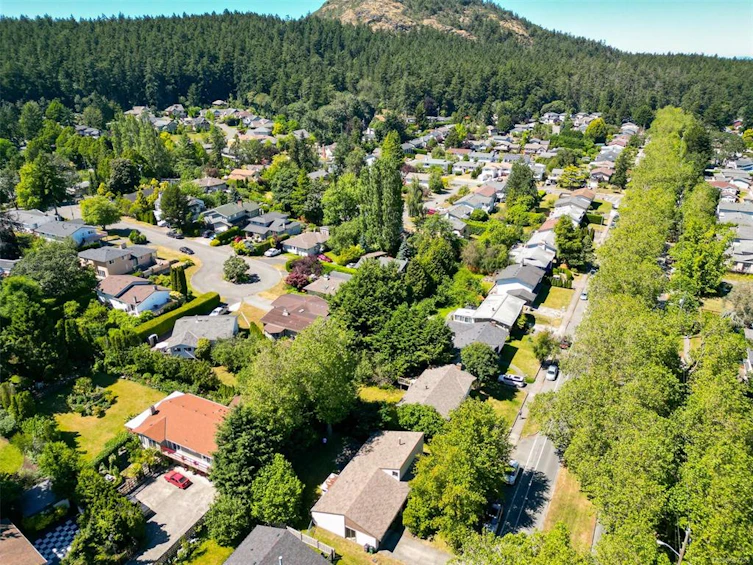 4312 Shelbourne Street, Saanich, BC, V8N 3G3 - 51
