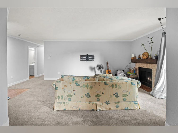 409-75 W Gorge Road, Saanich, BC, V9A 7A9 - 7