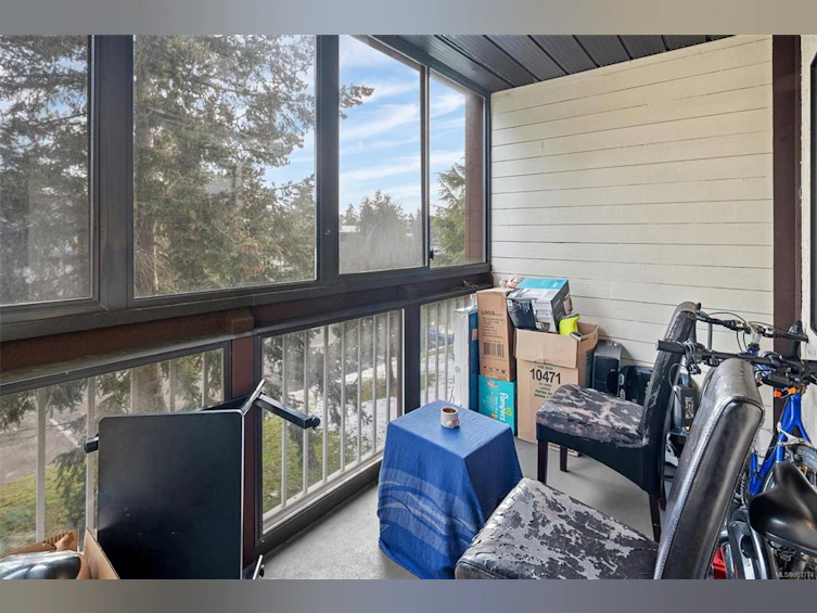 409-75 W Gorge Road, Saanich, BC, V9A 7A9 - 17