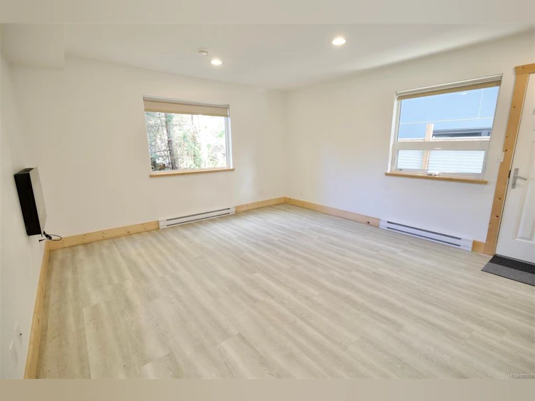642 Yew Wood Road, Tofino, BC, V0R 2Z0 - 30