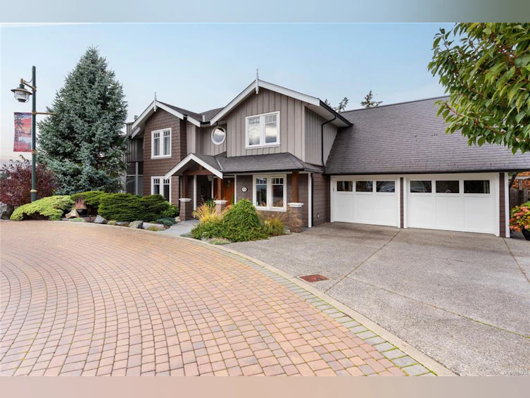 404 Margaret Lane, View Royal, BC, V9B 6M2 - 2