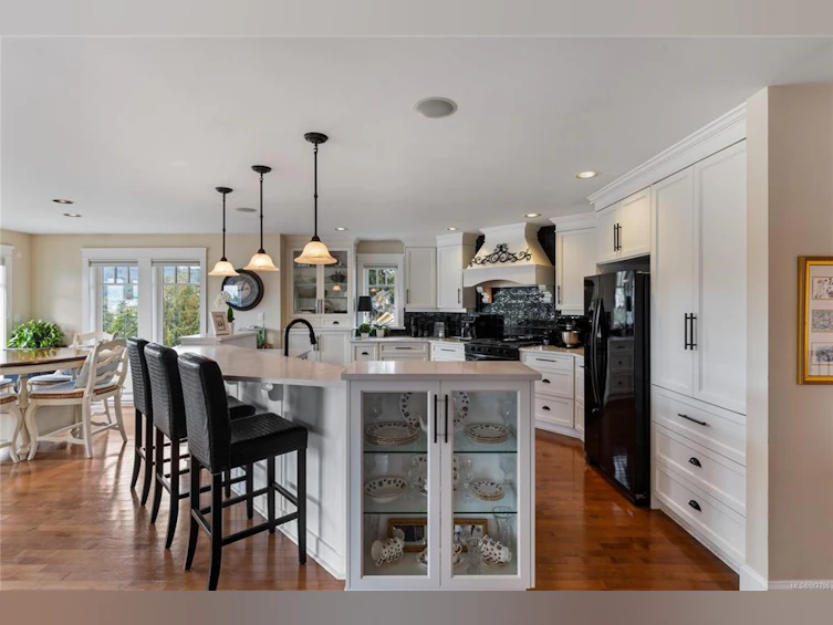 404 Margaret Lane, View Royal, BC, V9B 6M2 - 8