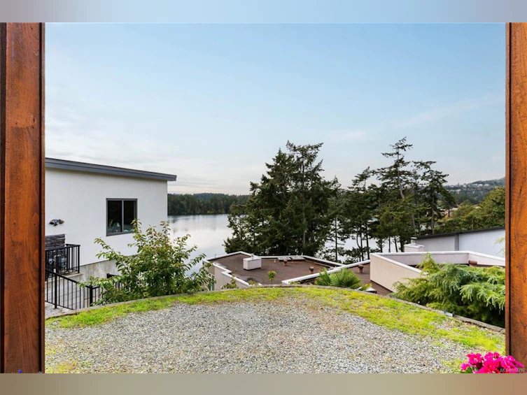 404 Margaret Lane, View Royal, BC, V9B 6M2 - 44