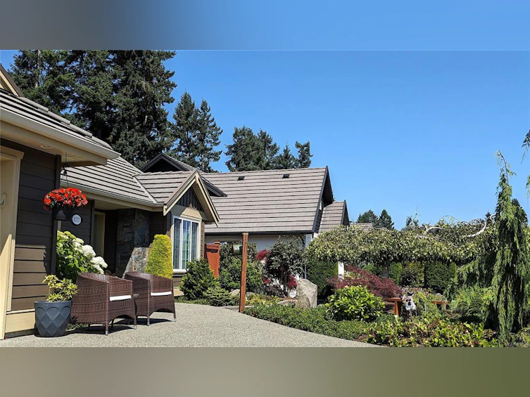 1037 Cantebury Place, Qualicum Beach, BC, V9K 0A1