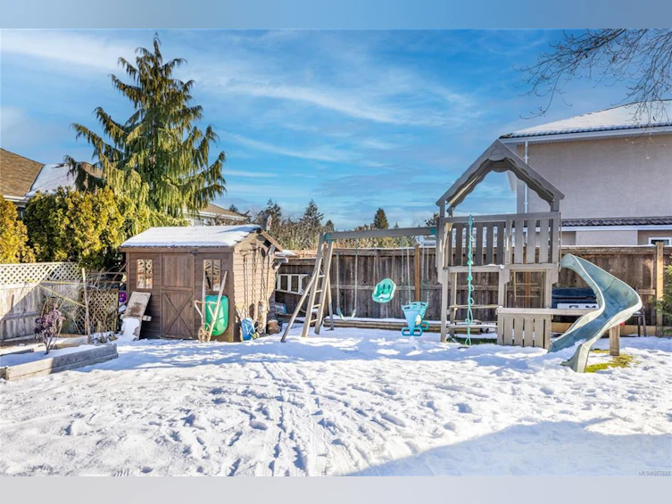 1075 Sunrise Drive, Qualicum Beach, BC, V9K 2K9 - 35