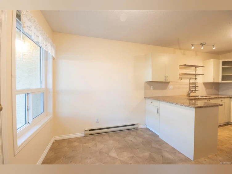 5-4750 Uplands Drive, Nanaimo, BC, V9T 5V1 - 4