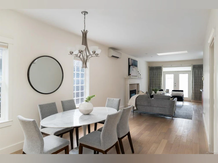 9622 Sixth Street, Sidney, BC, V8L 2W2 - 12