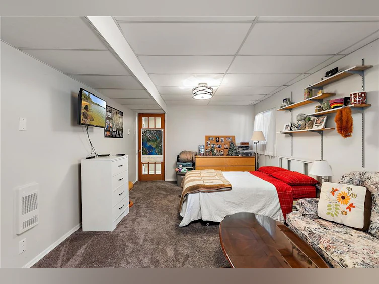 9202 Rideau Avenue, North Saanich, BC, V8L 1E8 - 21