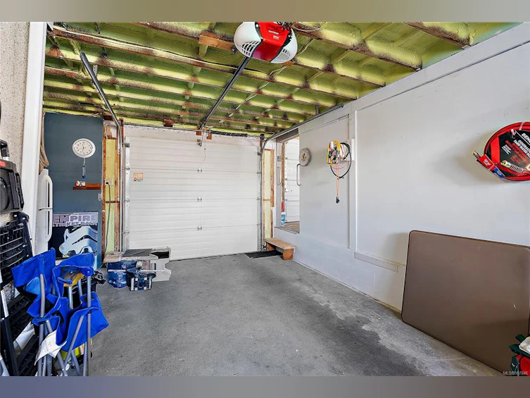 9202 Rideau Avenue, North Saanich, BC, V8L 1E8 - 27
