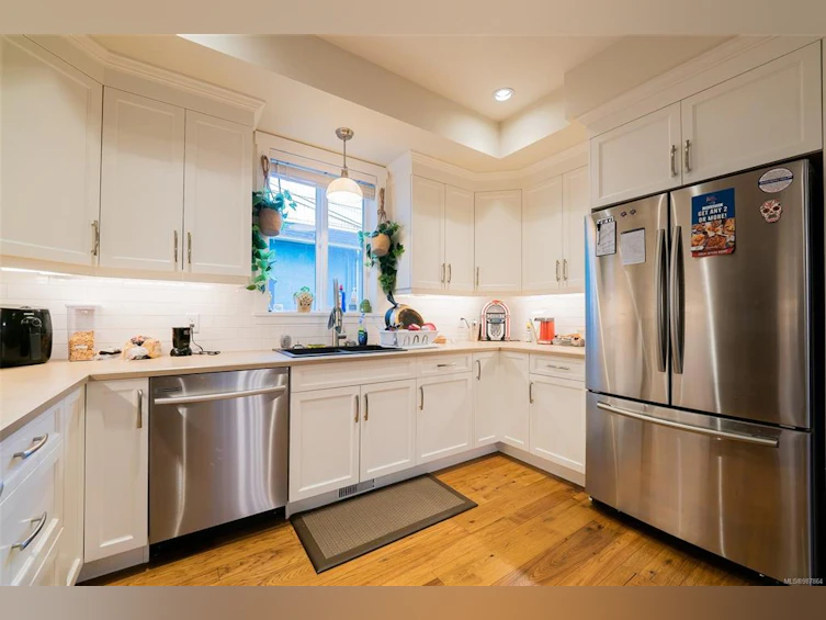 429 & 431 Milton Street, Nanaimo, BC, V9R 2K9 - 5