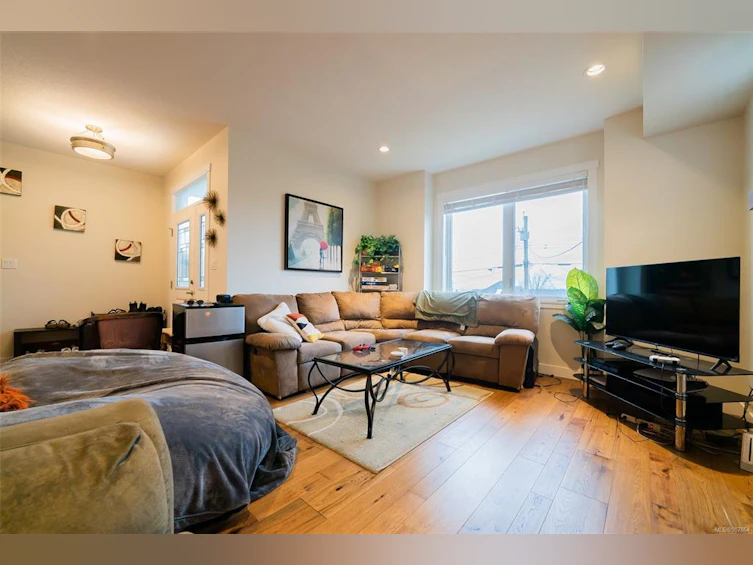 429 & 431 Milton Street, Nanaimo, BC, V9R 2K9 - 21
