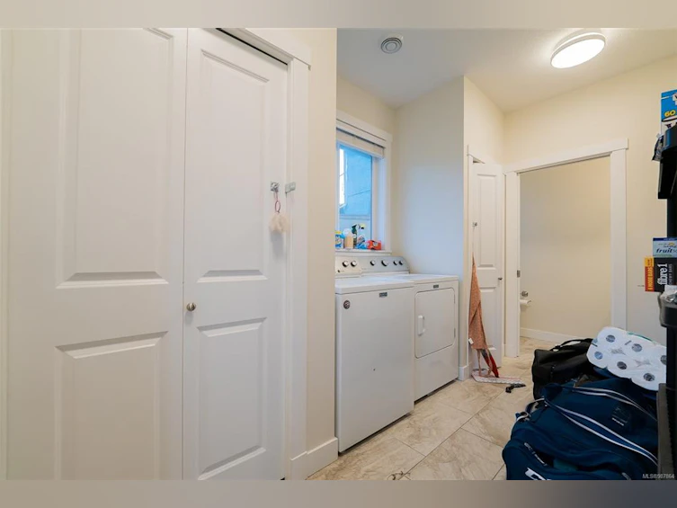 429 & 431 Milton Street, Nanaimo, BC, V9R 2K9 - 31