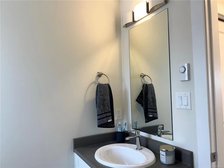 429 & 431 Milton Street, Nanaimo, BC, V9R 2K9 - 39