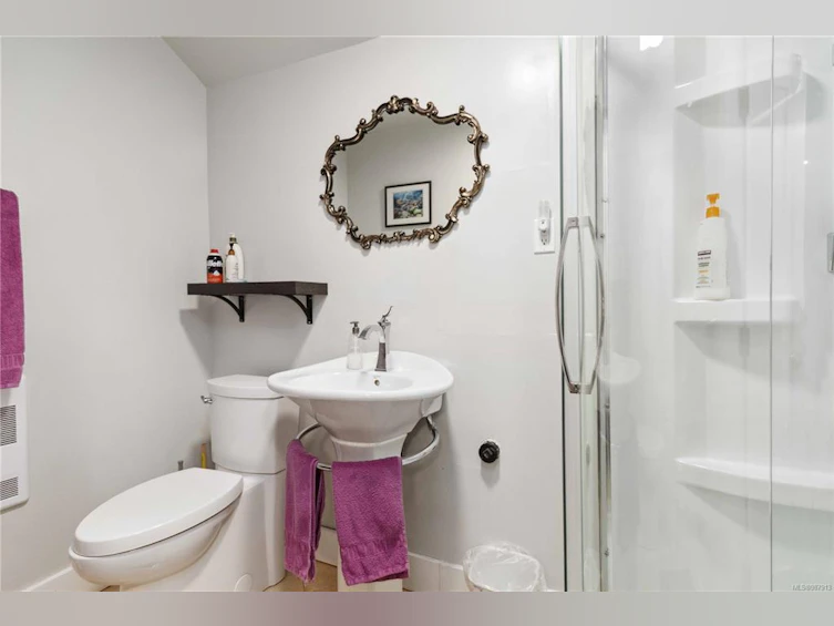10 Phillion Place, Esquimalt, BC, V9A 4H9 - 39