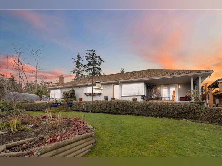 10 Phillion Place, Esquimalt, BC, V9A 4H9 - 52