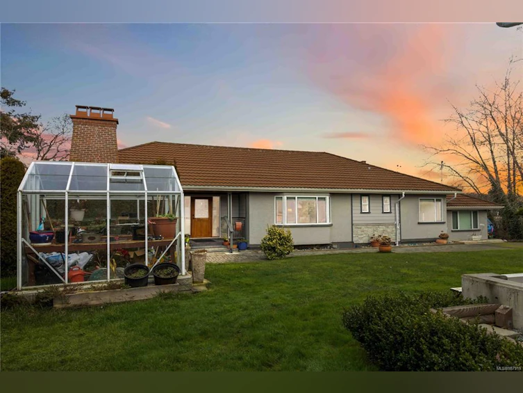 10 Phillion Place, Esquimalt, BC, V9A 4H9 - 55