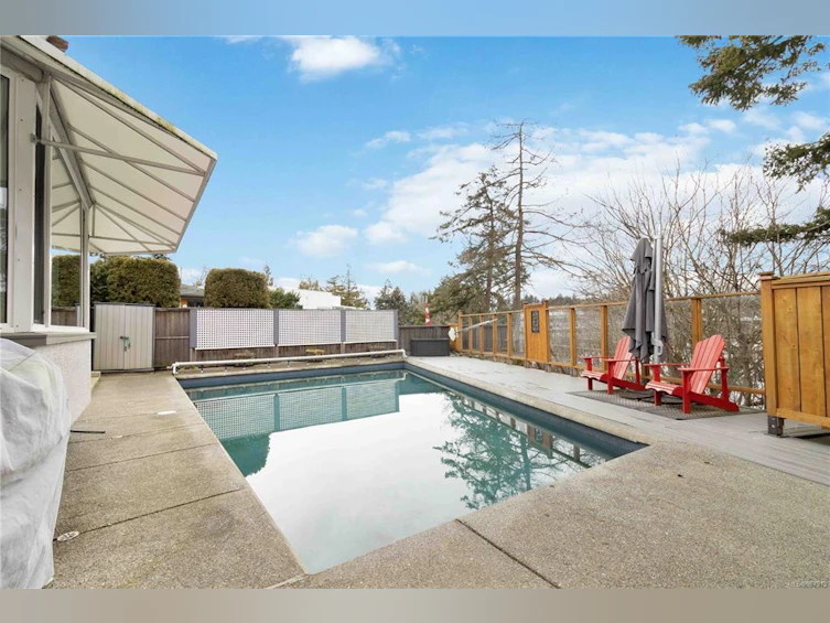 10 Phillion Place, Esquimalt, BC, V9A 4H9 - 60