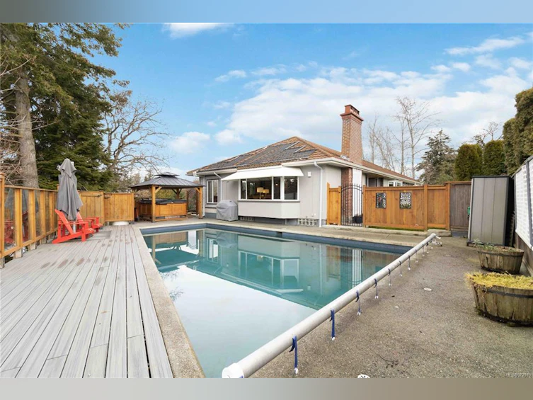 10 Phillion Place, Esquimalt, BC, V9A 4H9 - 61
