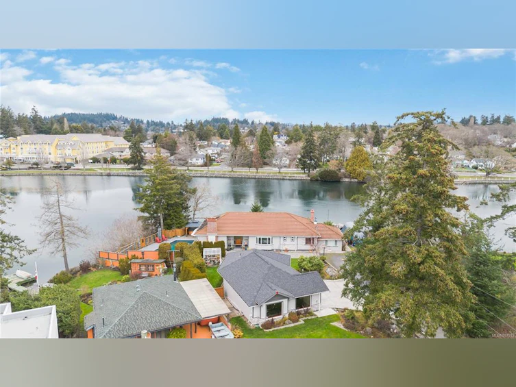 10 Phillion Place, Esquimalt, BC, V9A 4H9 - 65