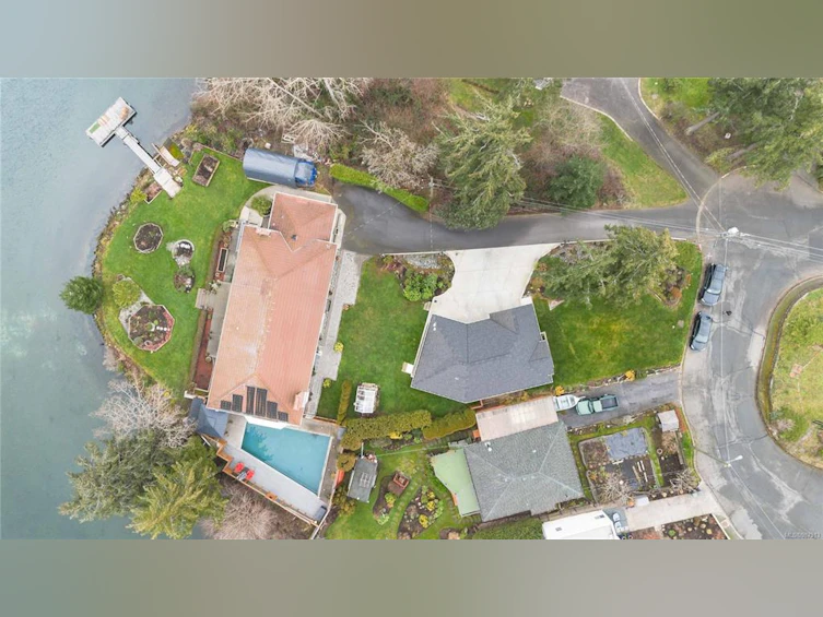 10 Phillion Place, Esquimalt, BC, V9A 4H9 - 67