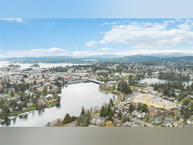 10 Phillion Place, Esquimalt, BC, V9A 4H9 - 74