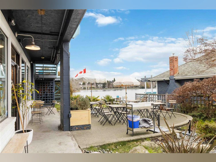10 Phillion Place, Esquimalt, BC, V9A 4H9 - 78