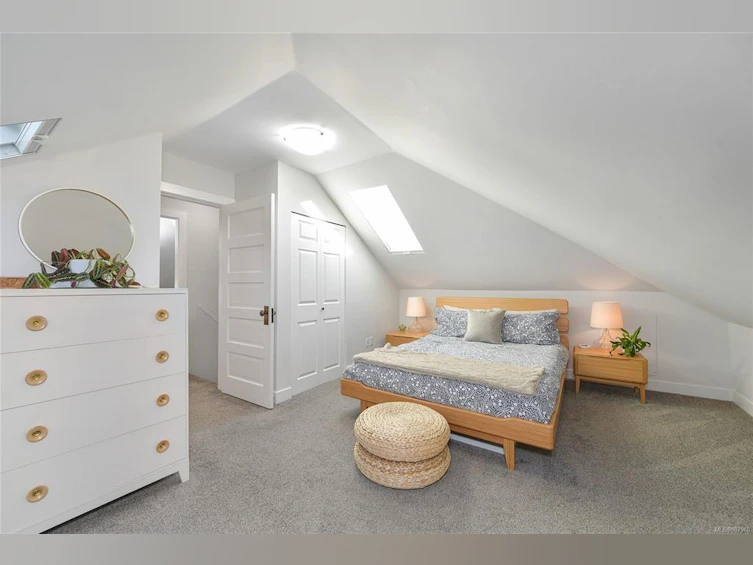 2715 Asquith Street, Victoria, BC, V8R 3Y6 - 23
