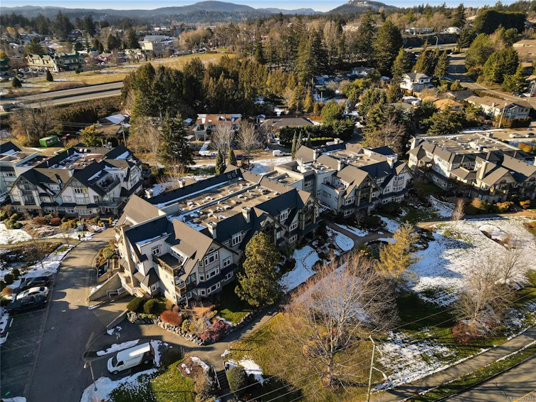 337-4490 Chatterton Way, Saanich, BC, V8X 5H7 - 36