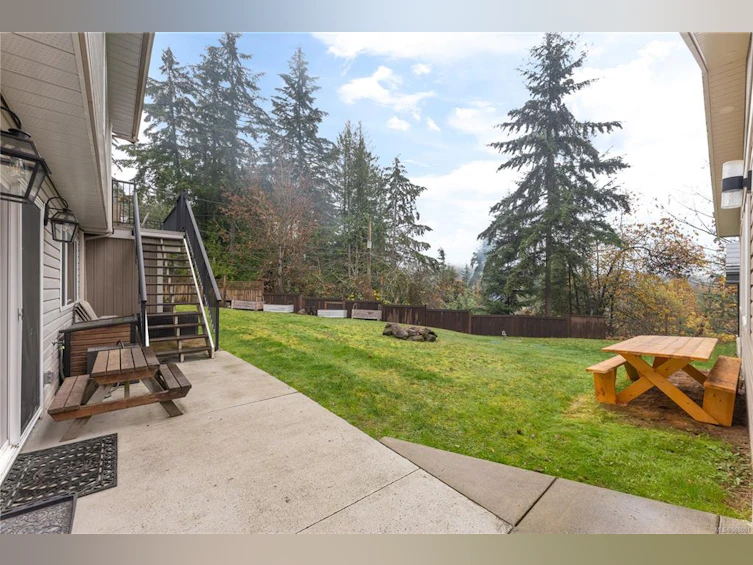 2156 Elizabeth Street, Nanaimo, BC, V9X 1G3 - 2