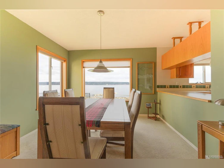 1081 S Island Highway, Campbell River, BC, V9W 1B4 - 10