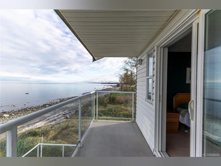 1081 S Island Highway, Campbell River, BC, V9W 1B4 - 16