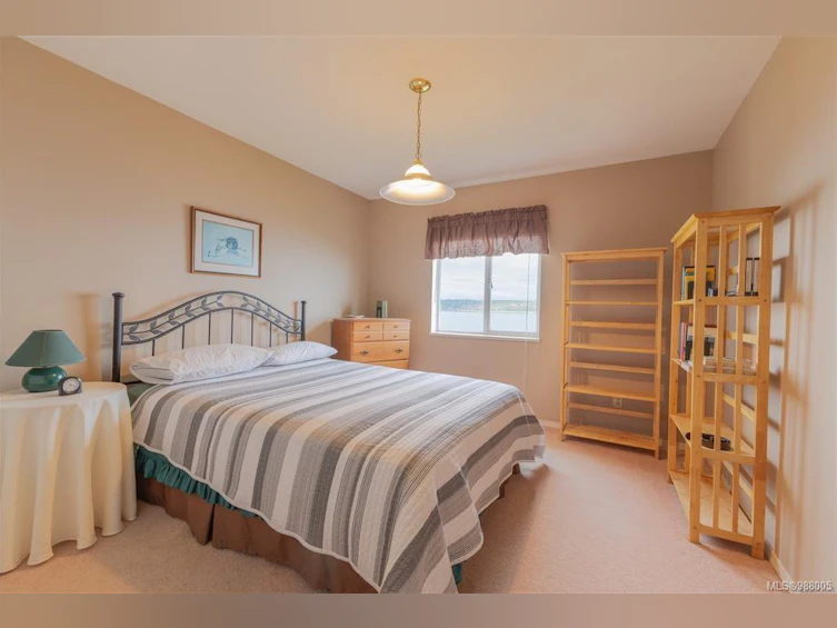 1081 S Island Highway, Campbell River, BC, V9W 1B4 - 20
