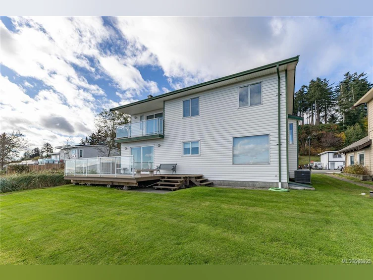 1081 S Island Highway, Campbell River, BC, V9W 1B4 - 23