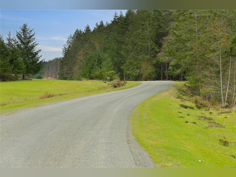 281 Merryman Drive, Mayne Island, BC, V0N 2J2 - 37