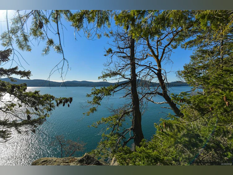 Lot A Beechwood Drive, Mayne Island, BC, V0N 2J2 - 3