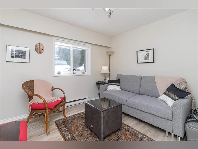 1-129 E Sixth Avenue, Qualicum Beach, BC, V9K 1R2 - 6