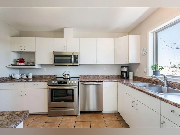 7-707 Primrose Street, Qualicum Beach, BC, V9K 2K1 - 5