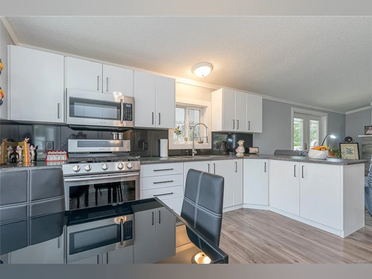 1534 Mason Trail, French Creek, BC, V9P 1X9 - 21