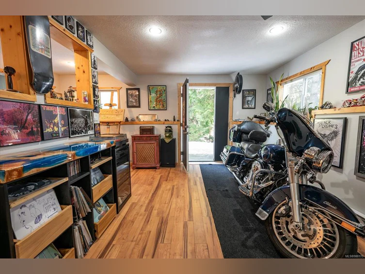 8348 Bayview Park Drive, Nanaimo, BC, V0R 2H0 - 23