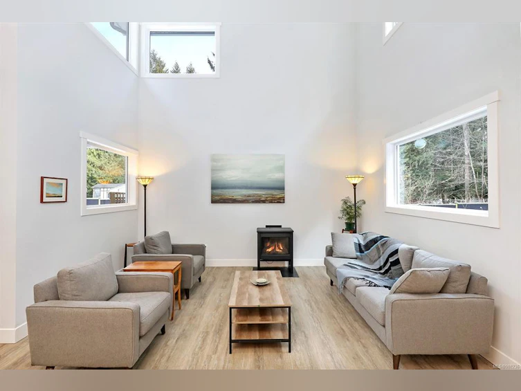 383 Ships Point Road, Fanny Bay, BC, V0R 1W0 - 5