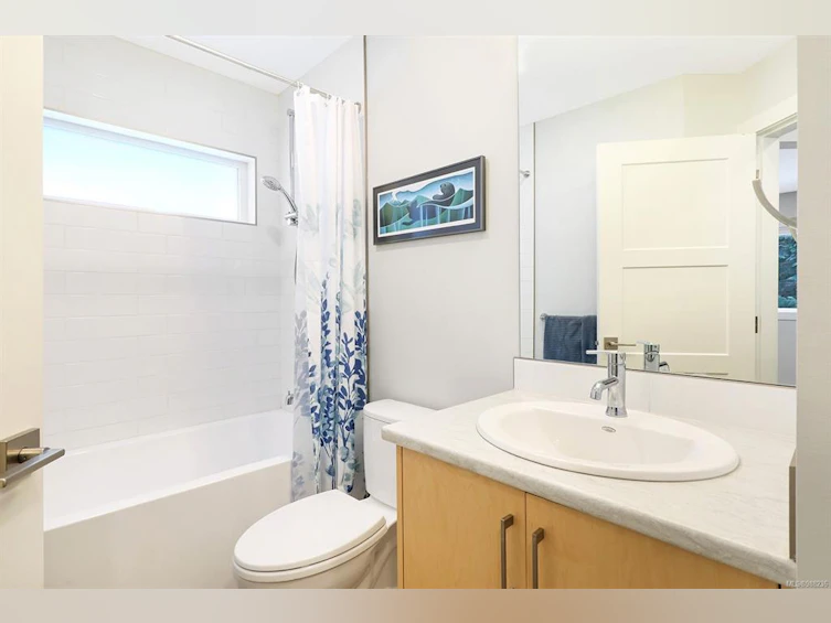 383 Ships Point Road, Fanny Bay, BC, V0R 1W0 - 33