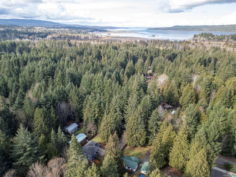 383 Ships Point Road, Fanny Bay, BC, V0R 1W0 - 43