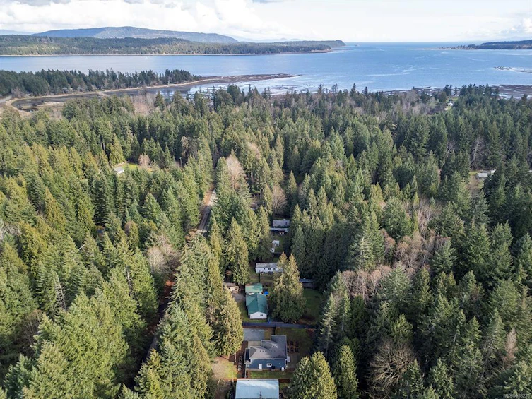 383 Ships Point Road, Fanny Bay, BC, V0R 1W0 - 46