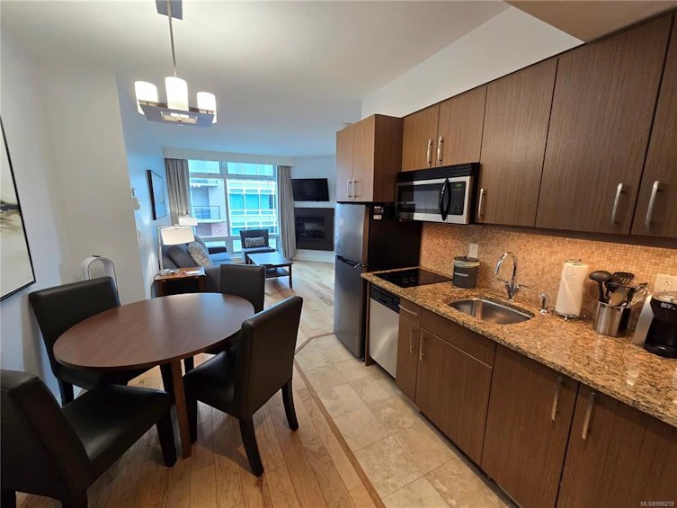 A516-810 Humboldt Street, Victoria, BC, V8V 5B1 - 11