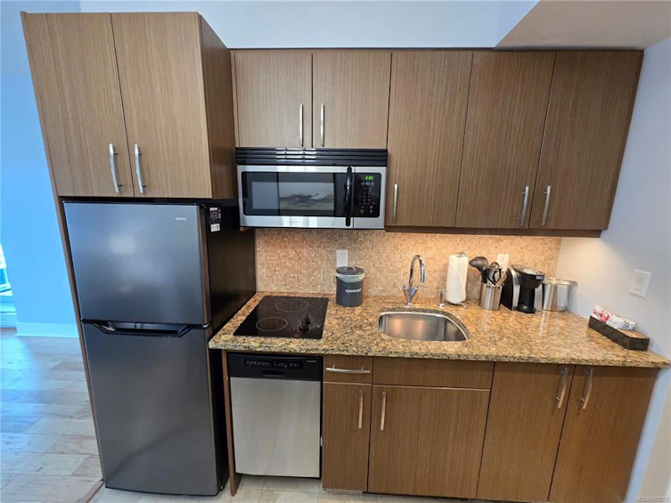 A516-810 Humboldt Street, Victoria, BC, V8V 5B1 - 12